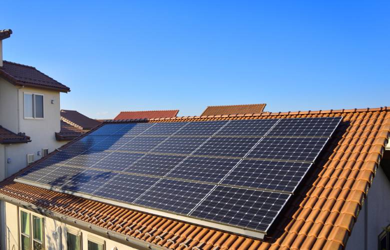 keuring van zonnepanelen op dak
